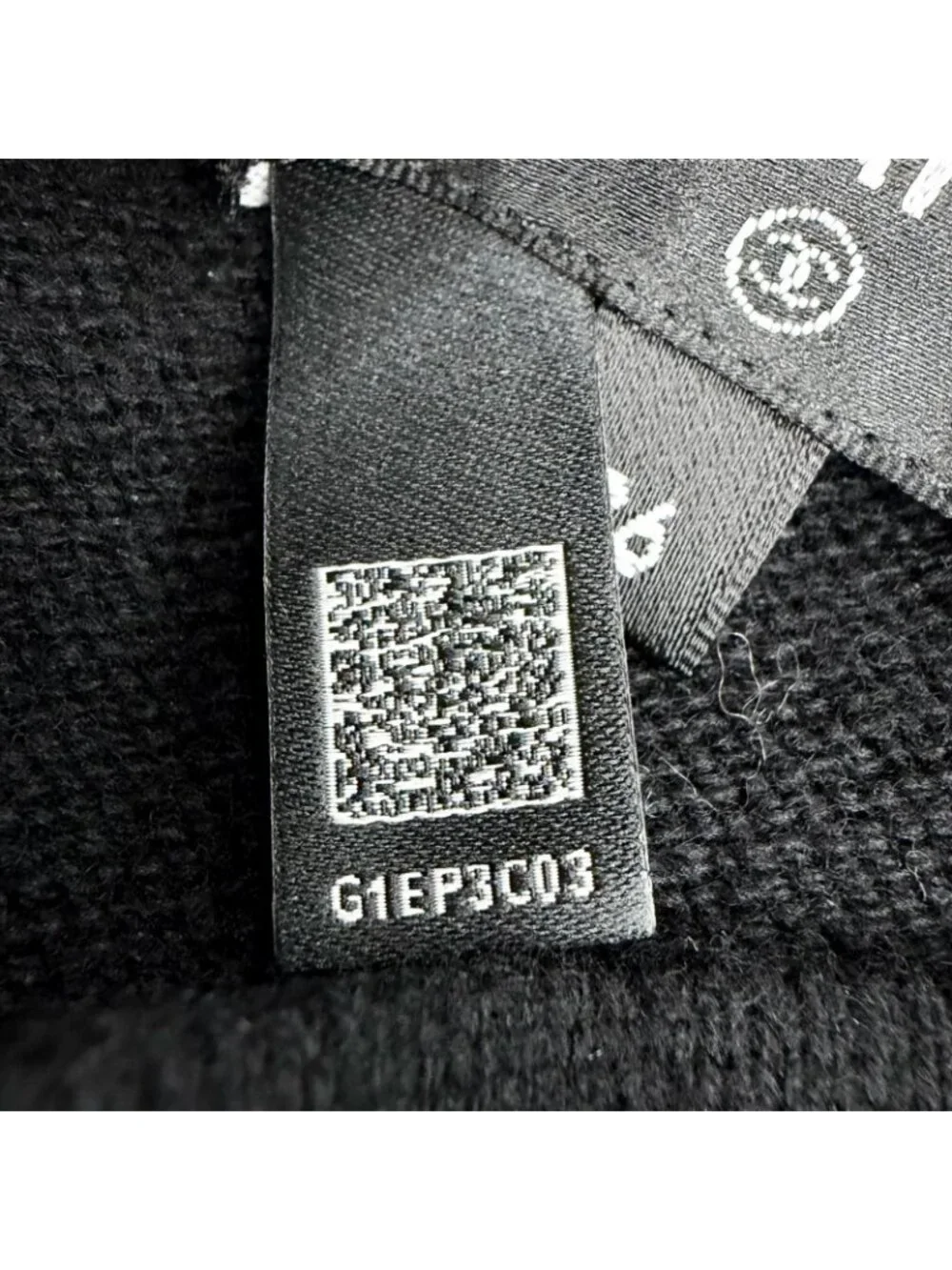 Chanel Cashmere Ribbon CC Logo Button Set 36 UK